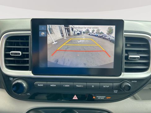 Used 2023 Hyundai Venue SEL FWD image 20