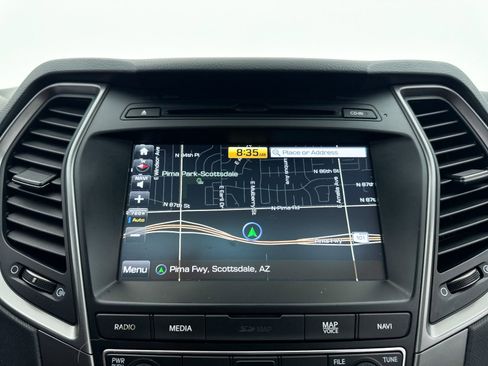 Used 2018 Hyundai Santa Fe Sport image 22