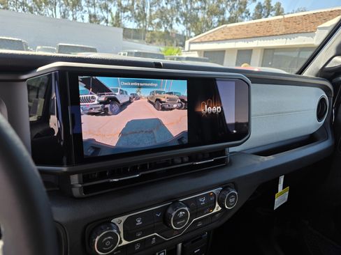 New 2026 Jeep Gladiator Sport image 17