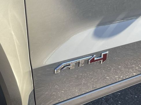 Used 2024 GMC Canyon AT4 image 29