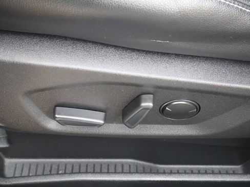 Used 2023 Ford Edge ST image 34