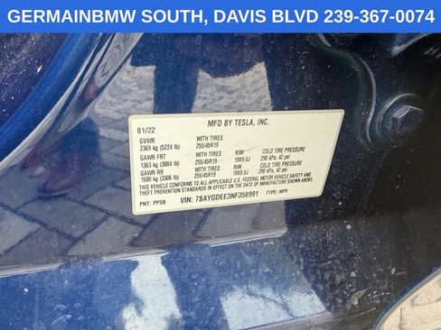 Used 2022 Tesla Model Y Long Range AWD/4WD image 19