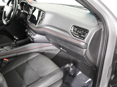 Used 2025 Dodge Durango GT AWD/4WD image 32