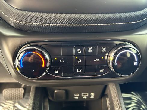 Used 2023 Chevrolet TrailBlazer ACTIV image 27