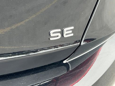 Used 2024 Volkswagen Jetta SE image 14