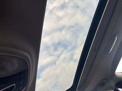 Used 2015 Dodge Dart Limited image 19