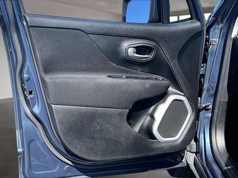 Used 2020 Jeep Renegade Sport w/ Sport Appearance Group AWD/4WD image 23