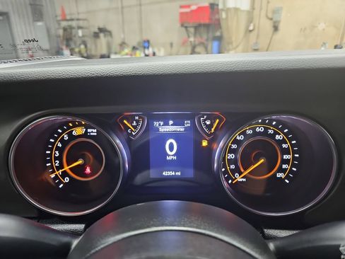 Used 2023 Jeep Wrangler Unlimited Sport AWD/4WD image 18