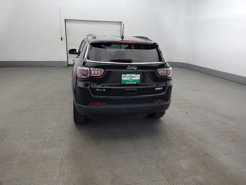 Used 2018 Jeep Compass Latitude w/ Popular Equipment Group AWD/4WD image 6