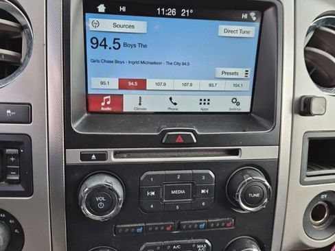 Used 2017 Ford Expedition XLT w/ Equipment Group 202A AWD/4WD image 14