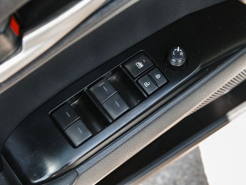 Used 2025 Toyota Camry LE FWD image 9