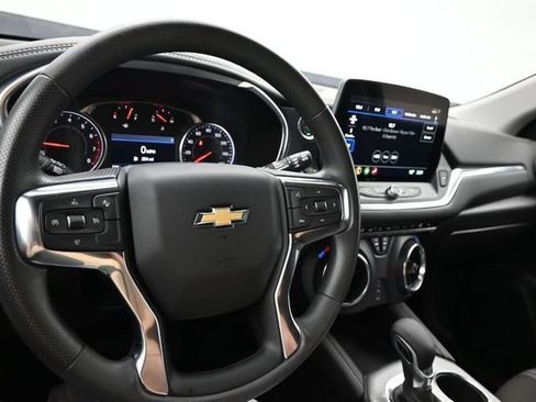 Used 2025 Chevrolet Blazer LT FWD image 10