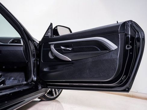 Used 2019 BMW 440i xDrive Convertible w/ M Sport Package image 15