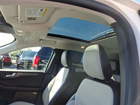 Used 2025 Ford Escape PHEV w/ Class II Trailer Tow Package image 14