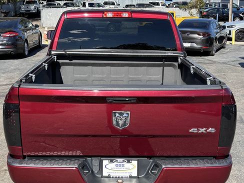 Used 2018 RAM 1500 Express AWD/4WD image 9