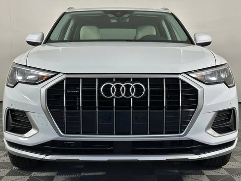 Used 2019 Audi Q3 2.0T Premium w/ Convenience Package AWD/4WD image 21