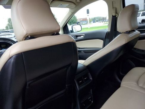 Certified 2024 Ford Edge SEL w/ Convenience Package AWD/4WD image 33