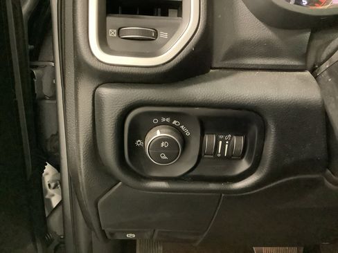 Used 2019 RAM 3500 Lone Star AWD/4WD image 15