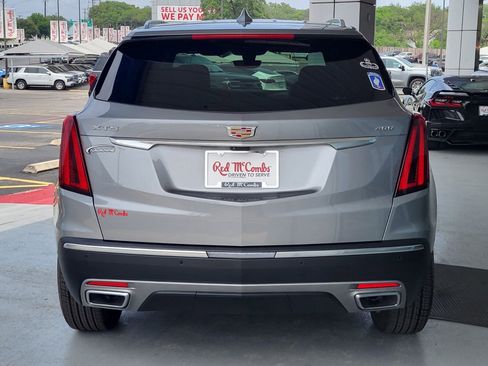 Used 2025 Cadillac XT5 Premium Luxury w/ Technology Package FWD image 5