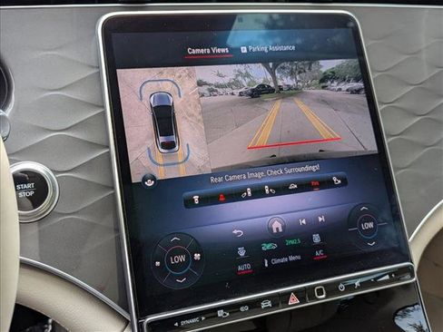 Used 2022 Mercedes-Benz EQS 450+ Sedan image 13