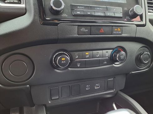 Certified 2023 Nissan Frontier SV image 7
