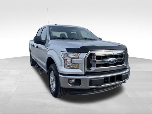 Used 2015 Ford F150 XLT image 32