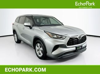 Used 2020 Toyota Highlander L FWD video 1