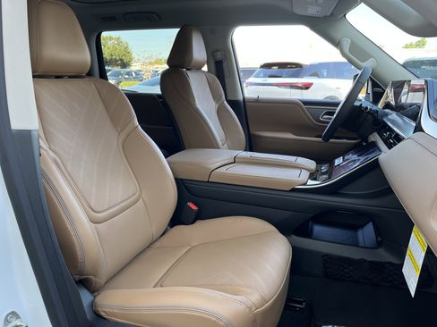 Used 2026 INFINITI QX80 Luxe w/ Cargo Package AWD/4WD image 22