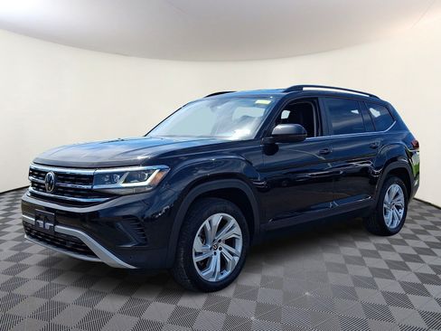 Used 2023 Volkswagen Atlas SE AWD/4WD image 3