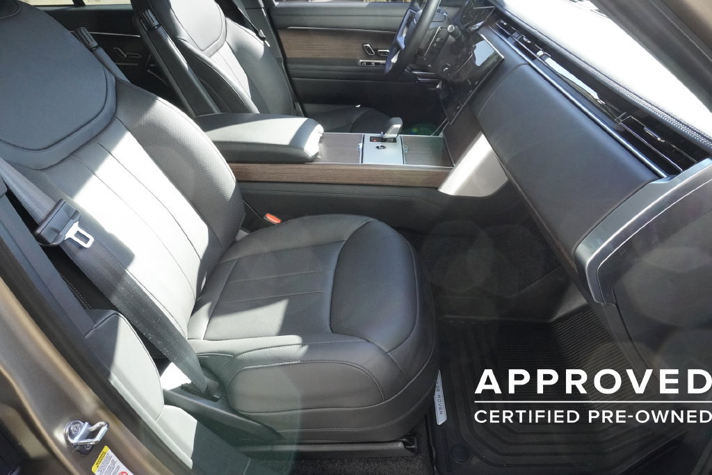 Used 2026 Land Rover Range Rover SE AWD/4WD image 23