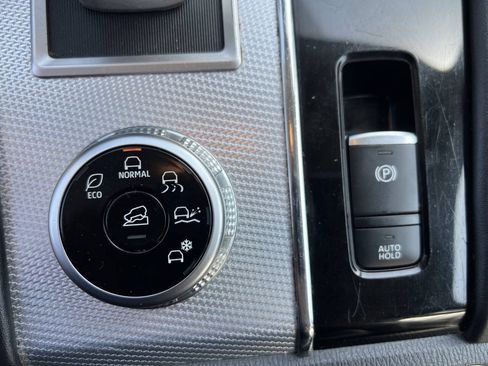 Used 2022 Mitsubishi Outlander SEL FWD image 12