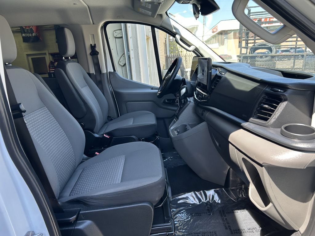 Used 2024 Ford Transit 350 XLT RWD image 23