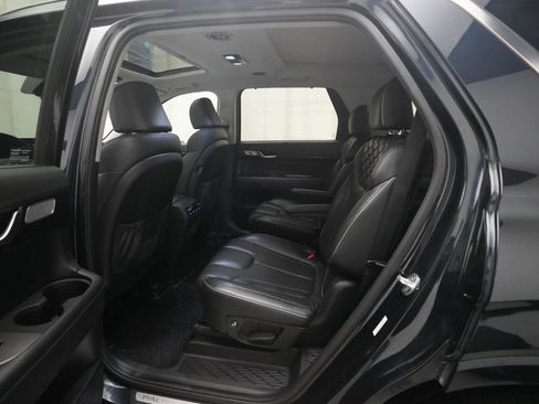 Used 2021 Hyundai Palisade Limited w/ Cargo Package FWD image 16