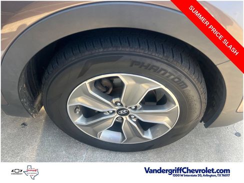 Used 2013 Hyundai Santa Fe GLS AWD/4WD image 4