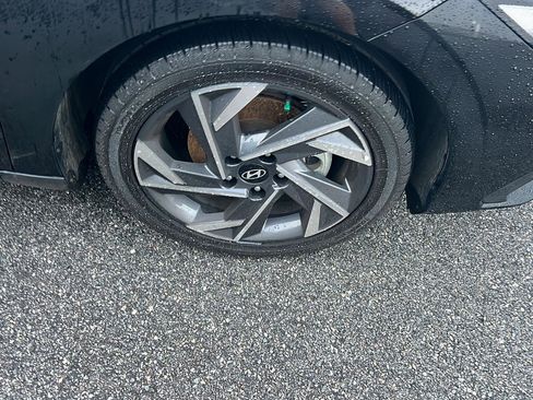 Used 2025 Hyundai Elantra Sport w/ Cargo Package image 7