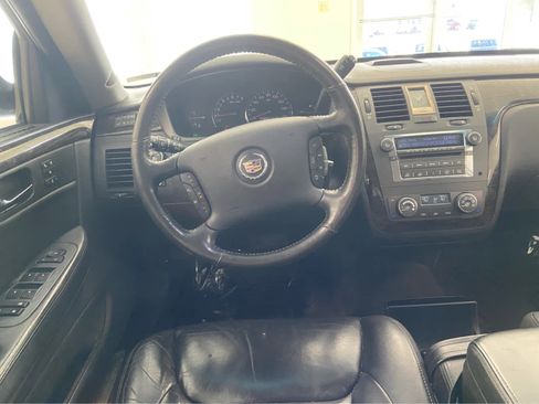 Used 2009 Cadillac DTS image 17