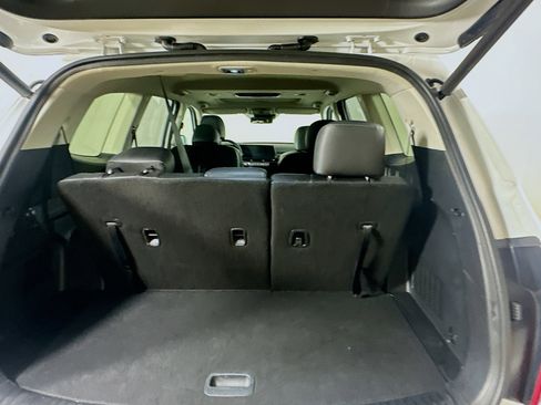 Used 2025 Kia Telluride S image 31