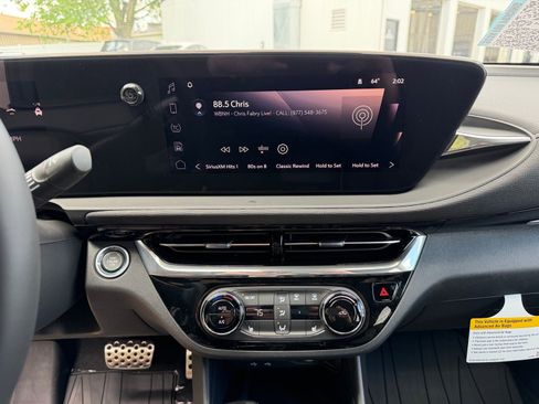 New 2026 Buick Envista Sport Touring FWD image 19