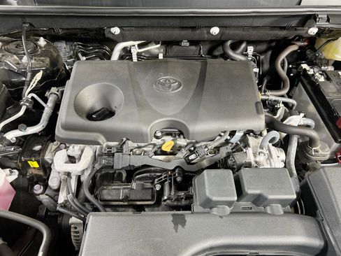 Used 2024 Toyota RAV4 XLE w/ Convenience Package image 29