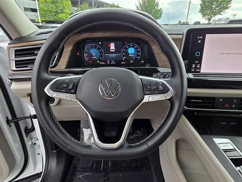 Certified 2026 Volkswagen Atlas SE AWD/4WD image 18