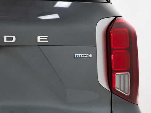 Used 2023 Hyundai Palisade SEL w/ Premium Package image 38