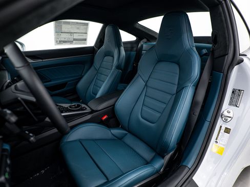 New 2026 Porsche 911 Carrera image 5