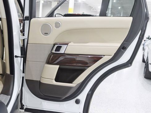 Used 2016 Land Rover Range Rover HSE image 39