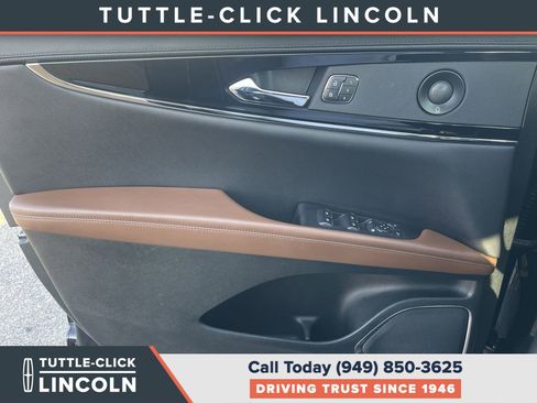 Certified 2022 Lincoln Nautilus Reserve w/ Luxury Package image 20