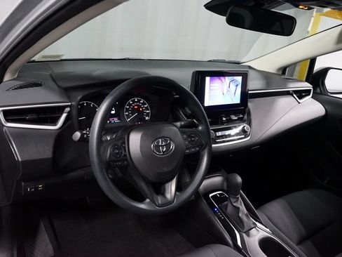 Used 2024 Toyota Corolla LE FWD image 11