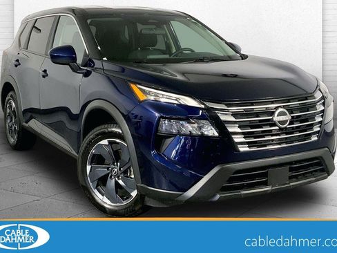 Used 2025 Nissan Rogue SV AWD/4WD image 1