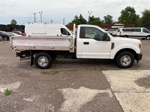 Used 2019 Ford F250 XL RWD image 2
