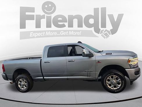 Used 2024 RAM 2500 Laramie AWD/4WD image 4