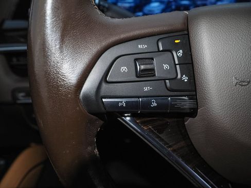 Used 2022 Cadillac Escalade Sport w/ Touring Package AWD/4WD image 33