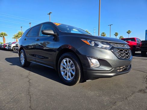 Used 2021 Chevrolet Equinox LS w/ LPO, Blackout Package FWD image 1